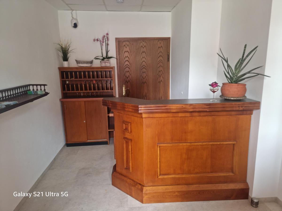 1A Hotel Zimmer Frei Spremberg Buitenkant foto